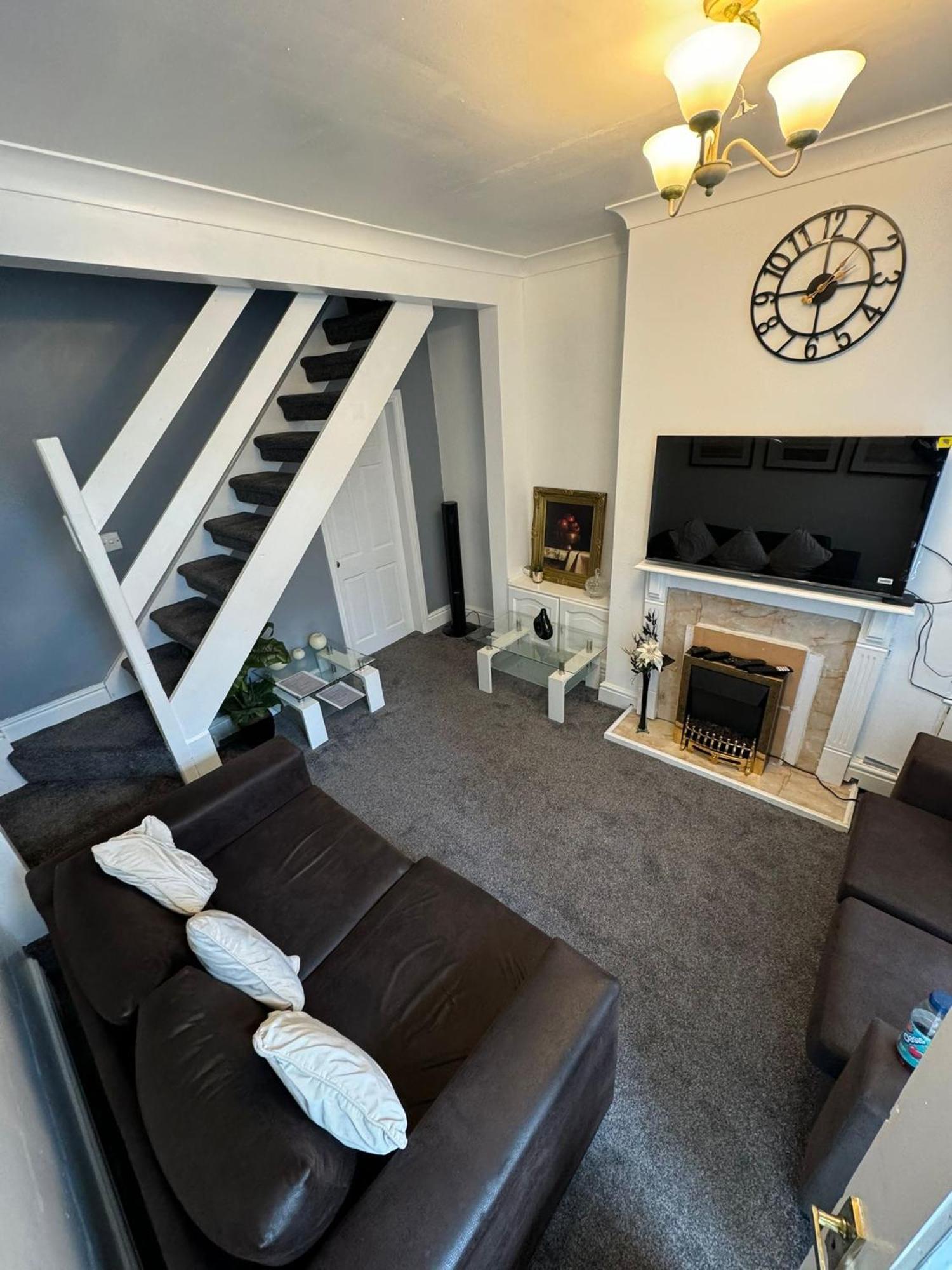 Lovely City Home + Free Parking Manchester Ngoại thất bức ảnh